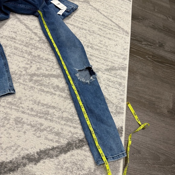 NWT Free People Turquoise High-Rise Busted Skinny Jeans - Picture 14 of 14